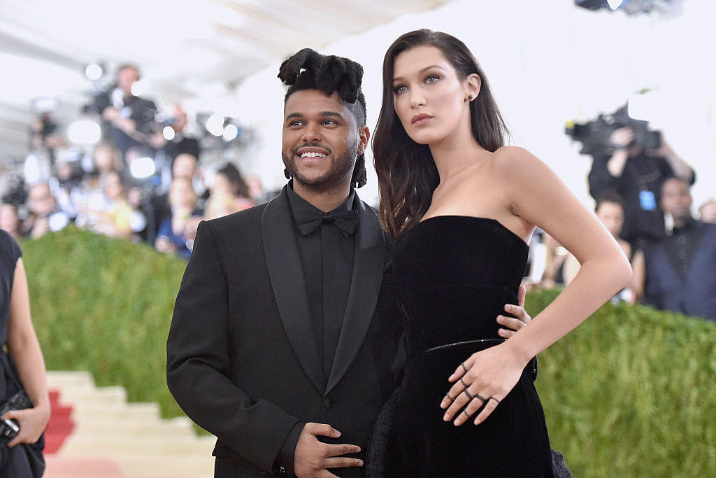 The Weeknd s expriateľkou Bellou Hadid.