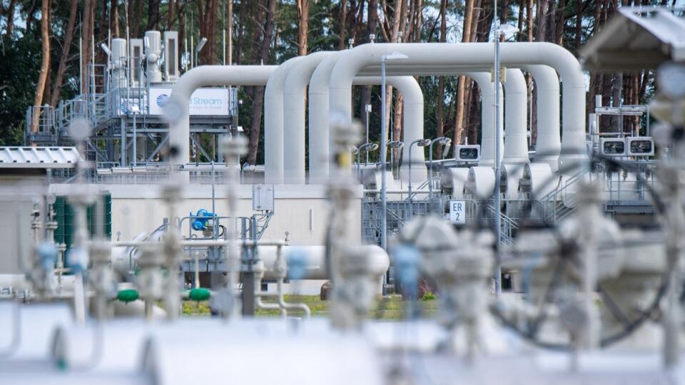 Dodávky cez plynovod Nord Stream 1 sa v noci zastavili