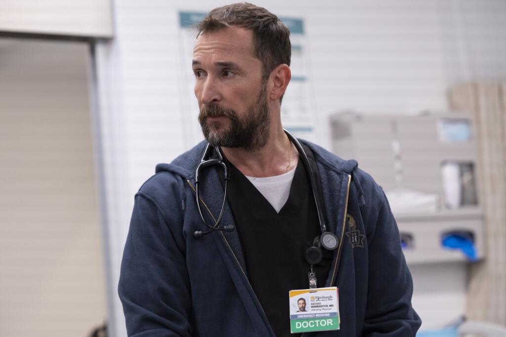 Noah Wyle ako doktor Michael Rabinavitch, prezývaný Robby, v seriáli The Pitt.