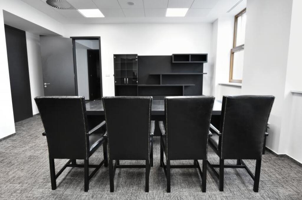 Ministerstvo sa už sťahuje do „zváračáku“. Pozrite si, ako vyzerá po rekonštrukcii