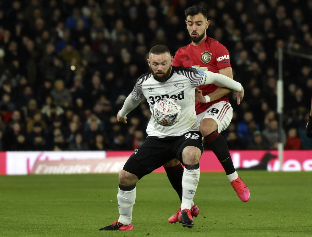Anglický futbalový útočník Wayne Rooney (34) prezentoval svoj názor, kto si tento rok podľa neho zaslúži získať titul v Premier League najviac.