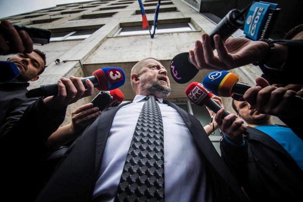 Harabin ako predseda Najvyššieho súdu vyplatil sám sebe štedré odmeny