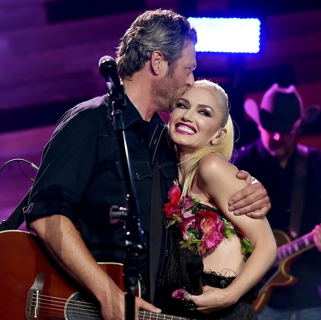 Prvé fotky zo svadby Gwen Stefani a Blakea Sheldona