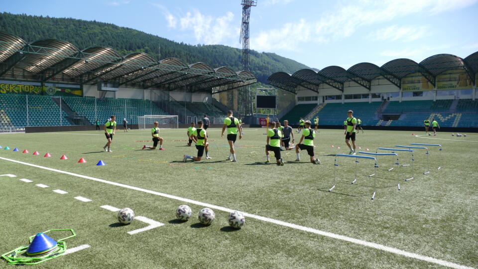 Na snímke futbalisti MŠK Žilina počas tréningu na začiatku letnej prípravy na novú sezónu Fortuna ligy na štadióne MŠK Žilina 20. júla 2020. FOTO TASR - Erika Ďurčová

