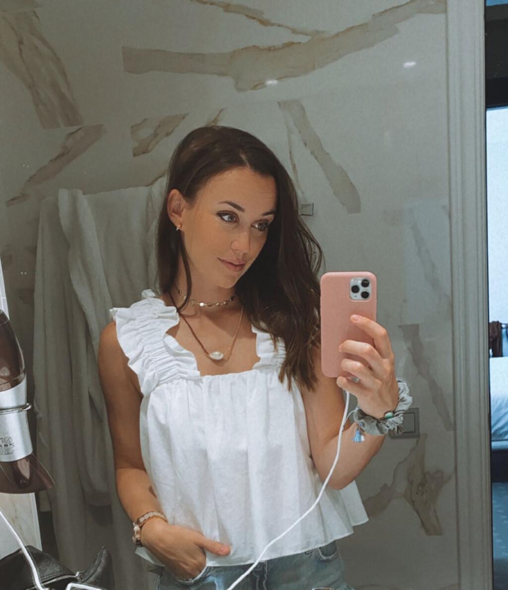 Ana López – Šarmantná brunetka je partnerkou obrancu Diega Llorenteho. Spoločne sa vytešujú dvojročnému dievčatku.