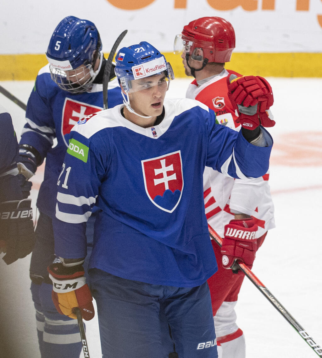 Na snímke dvojgólový strelec Adam Ružička (Slovensko) počas zápasu D-skupiny olympijskej kvalifikácie na ZOH v Pekingu Slovensko - Poľsko 27. augusta 2021 v Bratislave. FOTO TASR - Martin Baumann