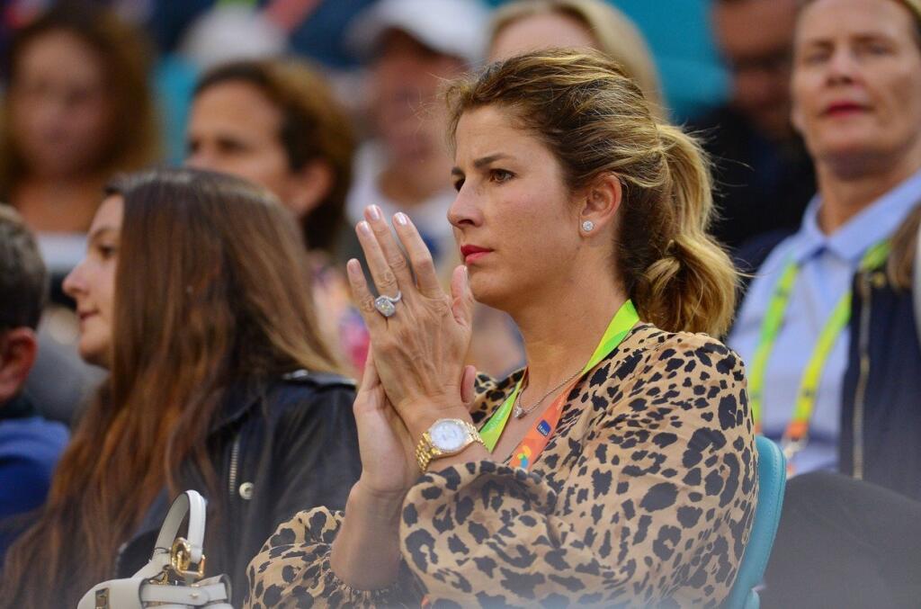 Drahé hodinky a ešte drahší prsteň nosí Mirka Federerová pravidelne.
