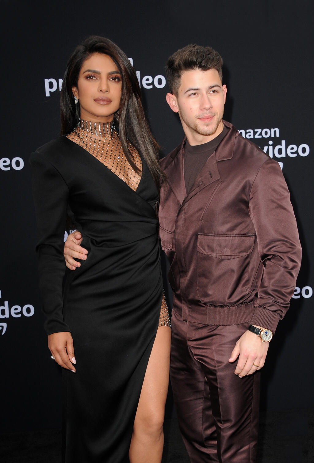 Priyanka Chopra a Nick Jonas údavajú trendy. Sú štýlovým párom, ktorý svoju lásku rád ukazuje aj na verejnosti.
