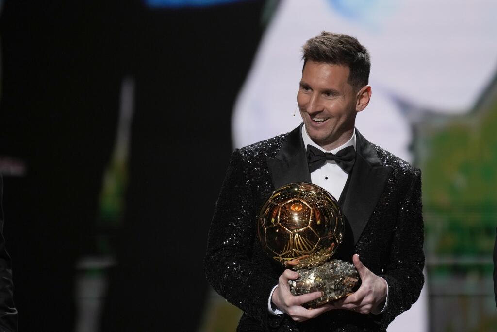 Argentínsky futbalista Lionel Messi ovládol prestížnu anketu už rekordný siedmykrát.