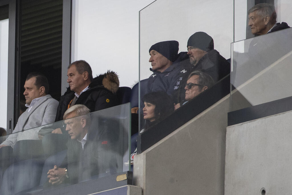 Vo VIP nechýbal tréner hokejovej reprezentácie Craig Ramsay či Miroslav Šatan.