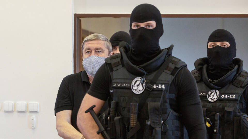 Na snímke je bývalý špeciálny prokurátor Dušan Kováčik ktorý je obžalovaný zo zločinu založenia,zosnovania a podporovania zločineckej skupiny.