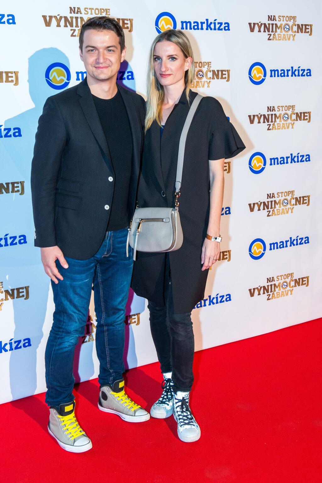 Viktor Vincze, Adela Vinzeová