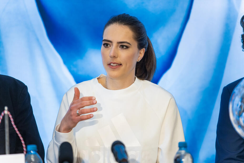 Petra Vlhová absolvovala stretnutie s predsedom Národnej rady Slovenskej republiky Borisom Kollárom a následnú tlačovú konferenciu v priestoroch Bratislavského hradu. Na snímke Petra Vlhová.