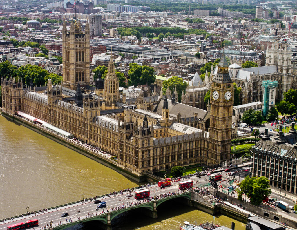Westminstersky palác, sídlo britského parlamentu.