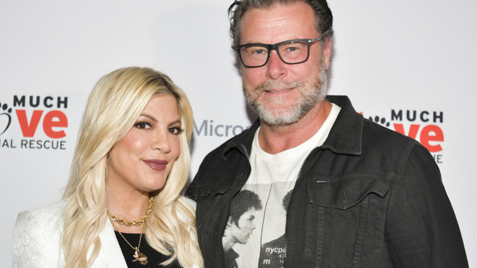 Tori Spelling a Dean McDermott na fotke z roku 2019