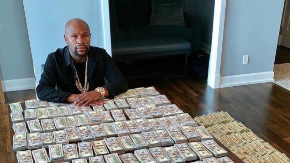 Mayweather musí mať pri sebe vždy dostatok hotovosti.