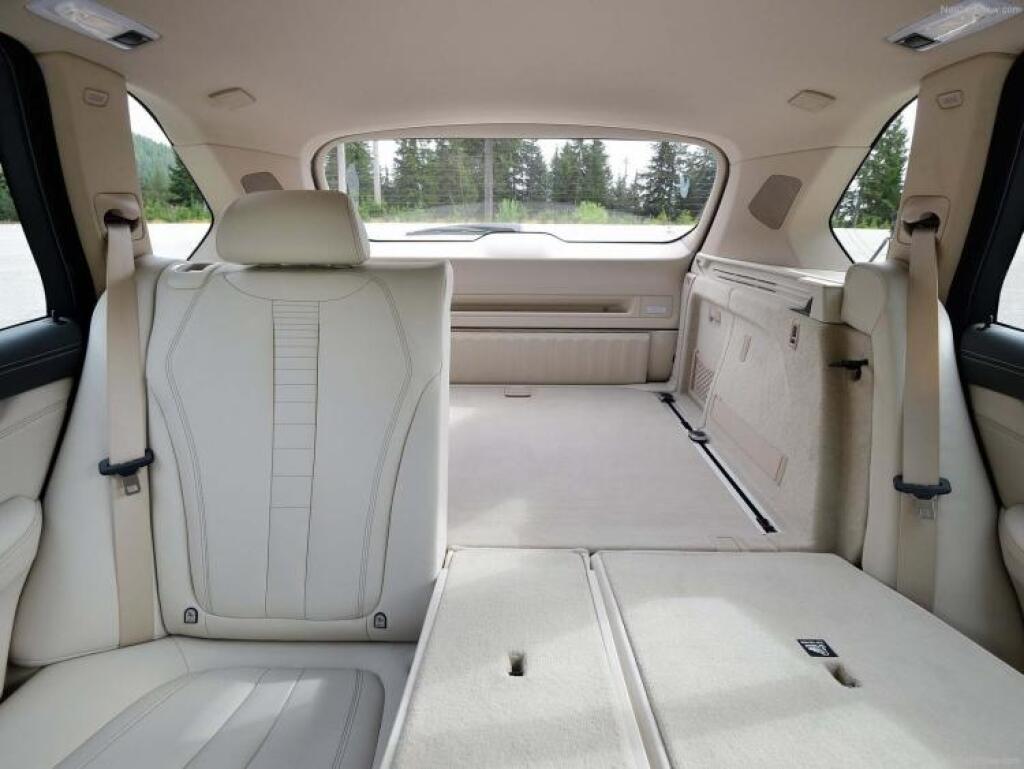 TREND test Mercedes-Benz G verzus BMW X5