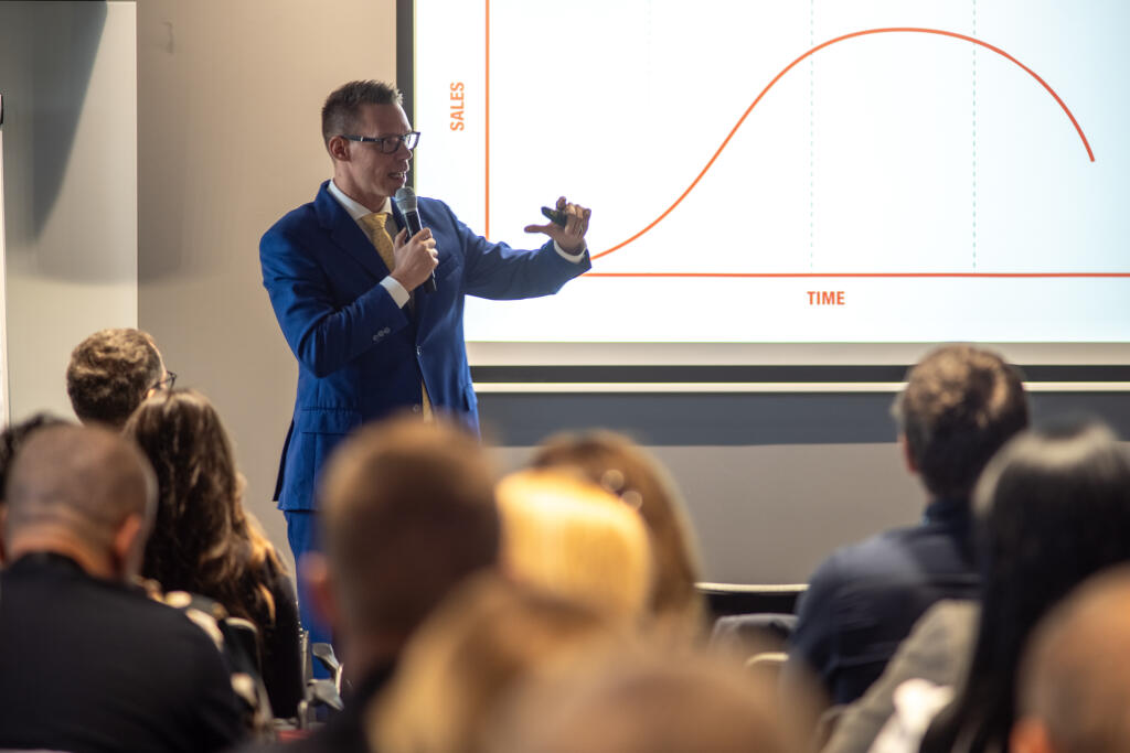 Keynote speaker konferencie bol Peter Strcula