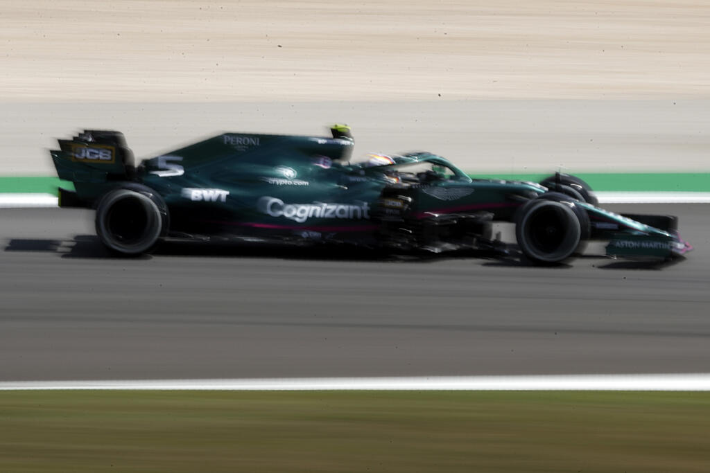 Sebastian Vettel v tejto sezóne jazdí za tím Aston Martin.
