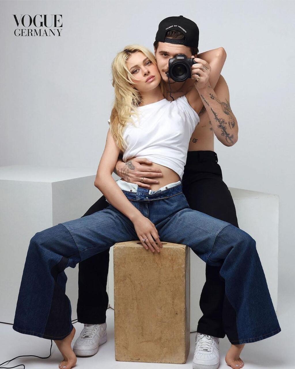 Brooklyn Beckham a Nicole Peltzová svoju lásku neskrývajú a takto ju ukazujú na sociálnych sieťach.