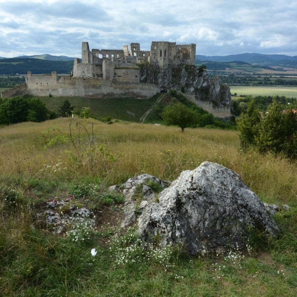 Hrad Beckov.