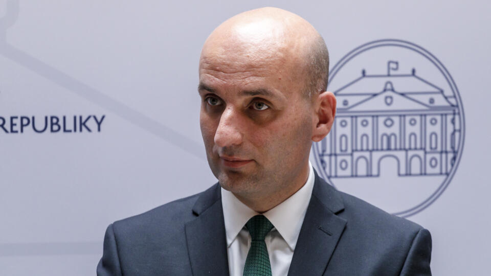Minister financií Michal Horváth počas brífingu po zasadnutí Hospodárskej a sociálnej rady.