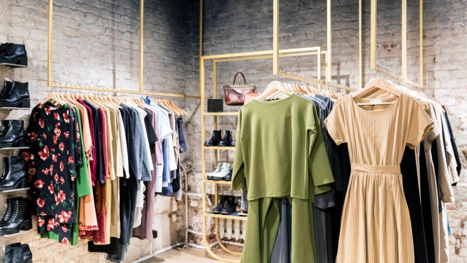 Fashion,Stylish,Luxury,Clothes,Display.,Image,And,Stylish,Services,,Selection