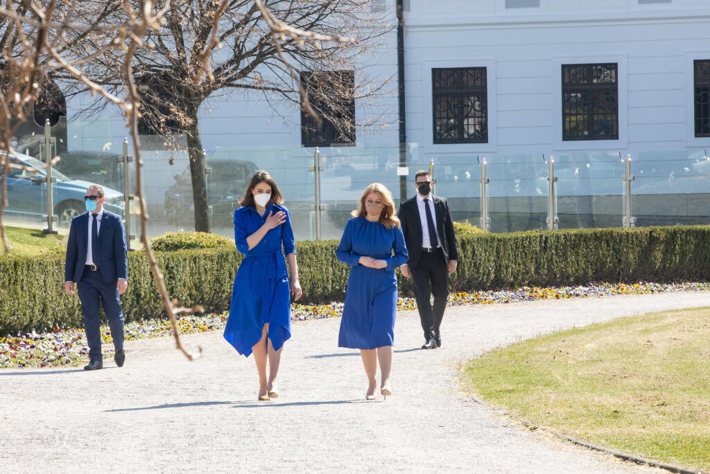 Prezidentka Slovenskej republiky Zuzana Čaputová prijala víťazku Svetového pohára v zjazdovom lyžovaní Petru Vlhovú.