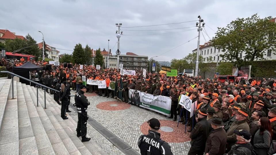 Poľovníci považujú návrh za neodborne a netransparentne pripravený.