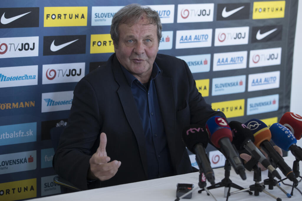 Šebo povedal, že tréner Kozák vedel, že sa idú hráči v prvý deň zrazu väčšinou zabaviť.
