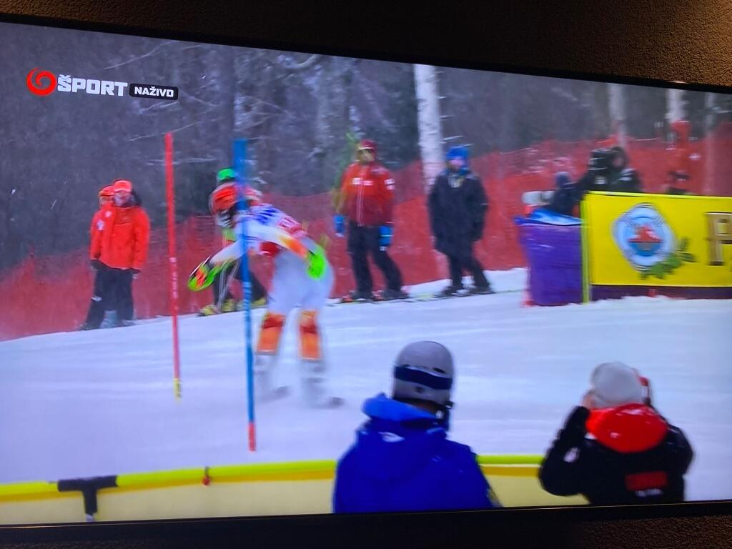 Petra Vlhová sa len tak tak vyhla pádu
