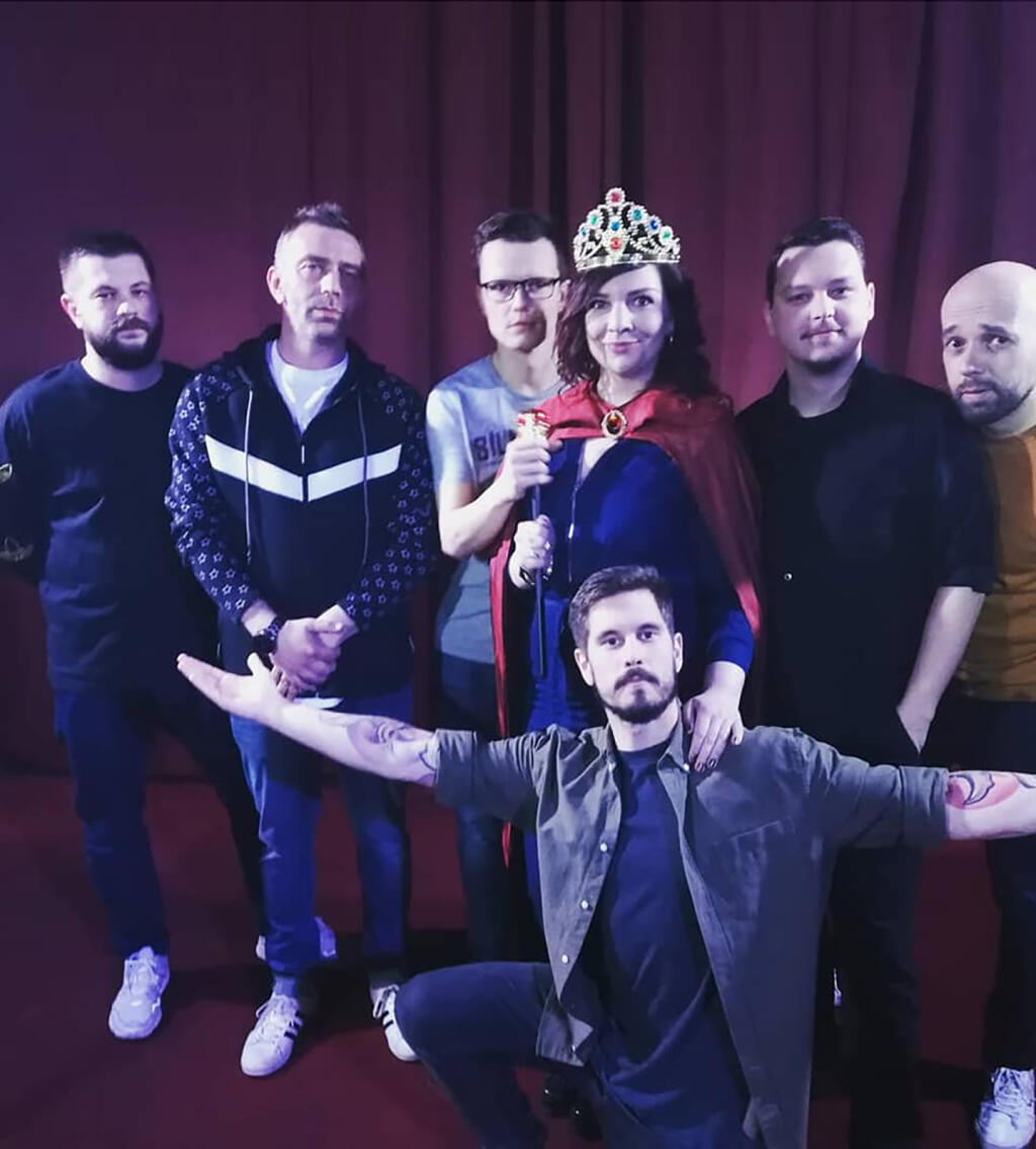 KRÁĽOVNÁ MEDZI KOMIKMI Standupová komička uspela aj v mužskom kolektíve v Silných rečiach