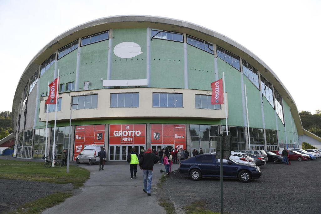 V Prešove 24. septembra 2021 slávnostne otvorili zimný štadión pred začiatkom hokejovej extraligy. FOTO TASR – František Iván