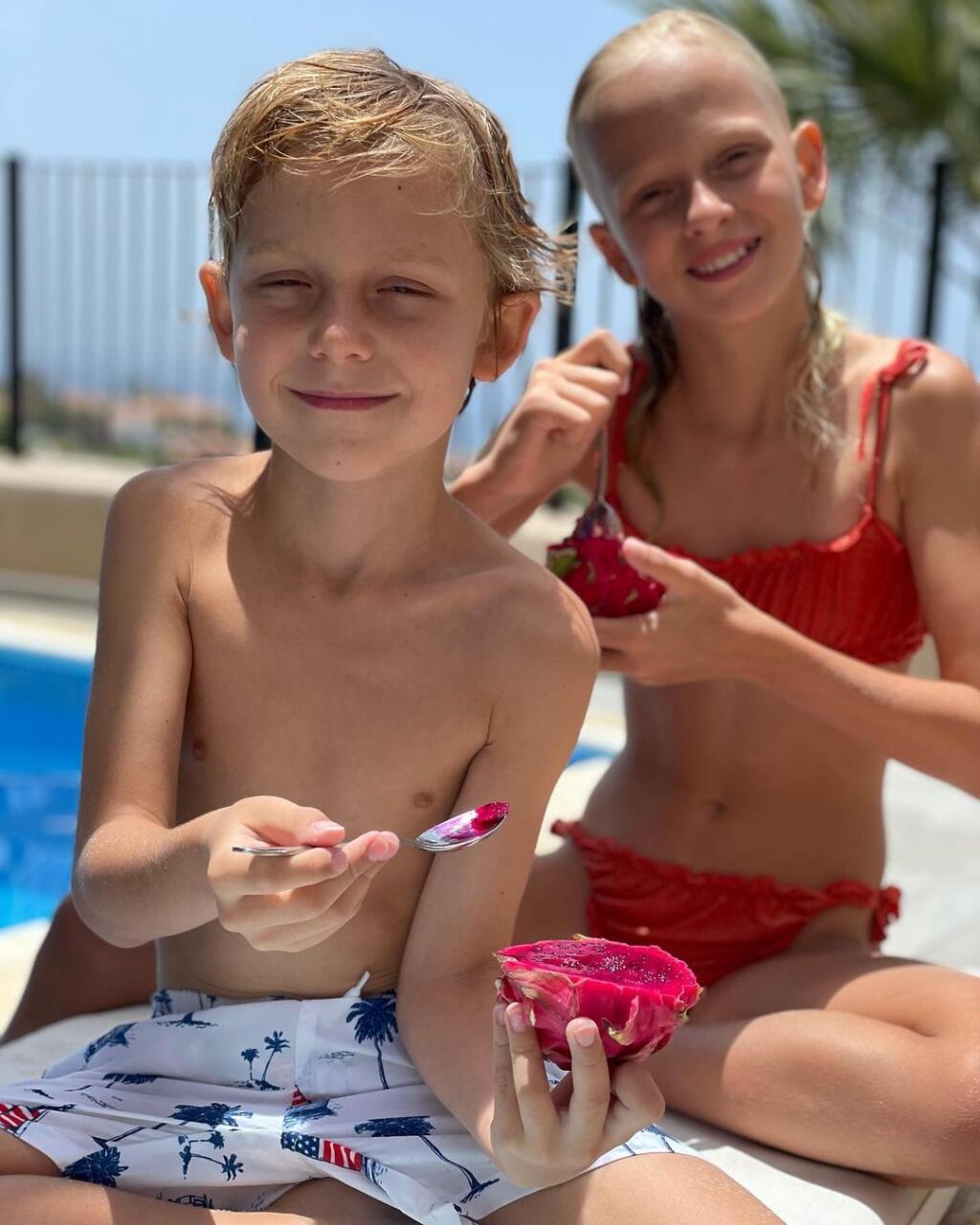 Život Zuzky Belohorcovej a jej rodiny na Tenerife.