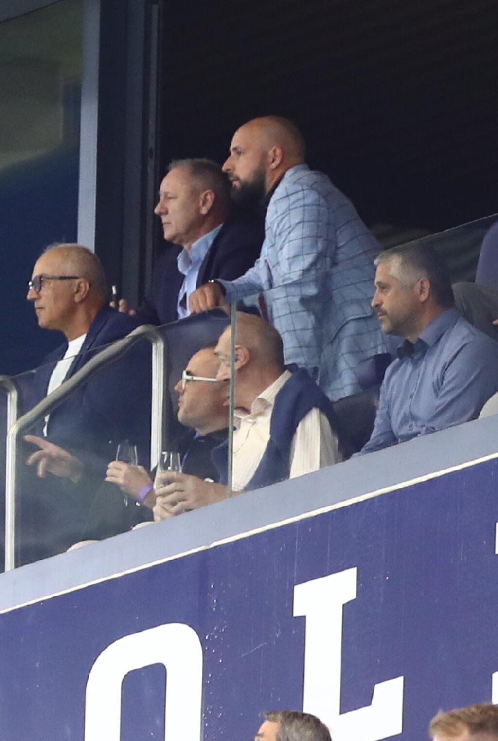 Kmotríkovci všetko sledovali z VIP.