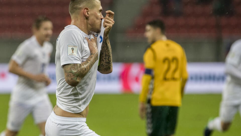Škrtel je v zozname ako jediný Slovák.
