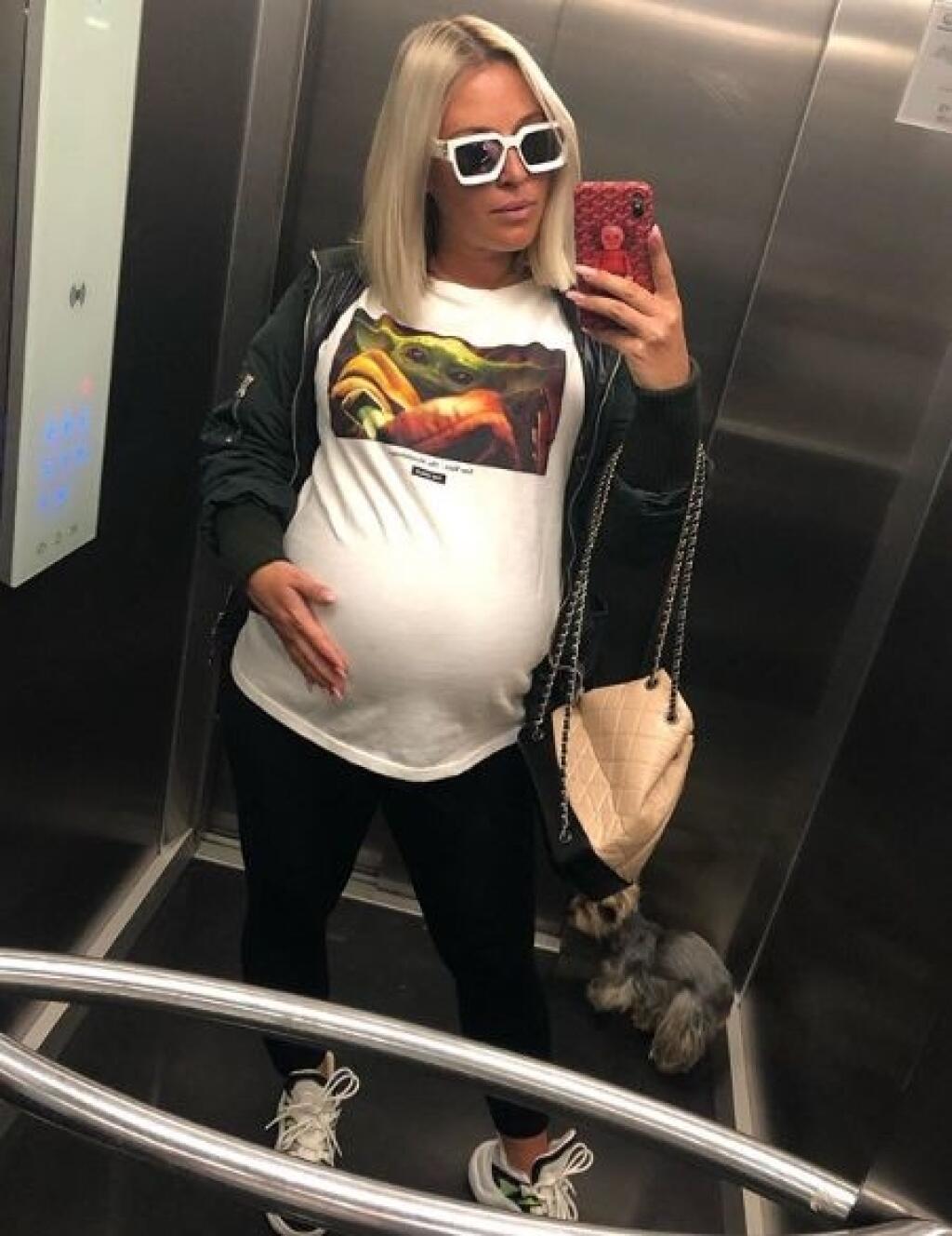 Cibulková si tehotenstvo užíva a často sa chválila svojím bruškom.