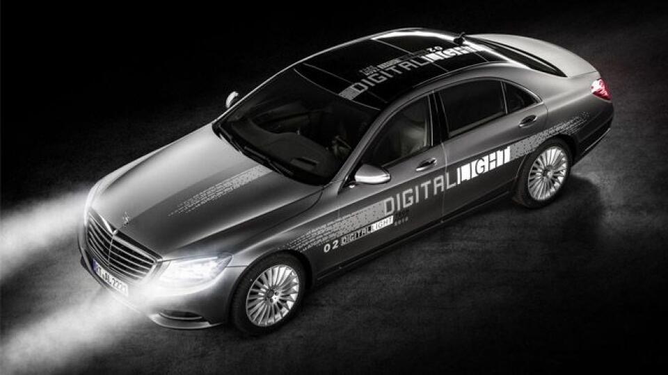 Mercedes-Benz Digital Light