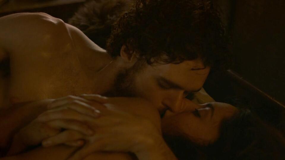 Oona Chaplin and Richard Madden v Hrách o tróny