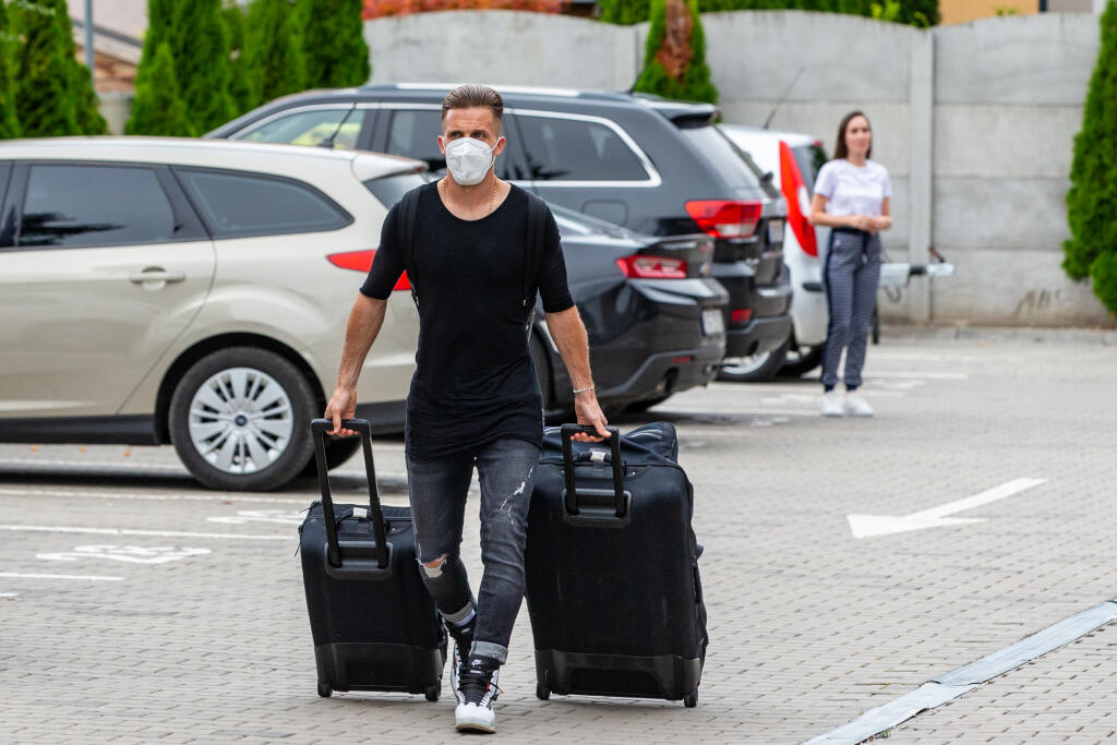Zraz Slovenskej futbalovej reprezentácie v Senci. Na snímke je Peter Pekarík a Lujza Pekaríková.