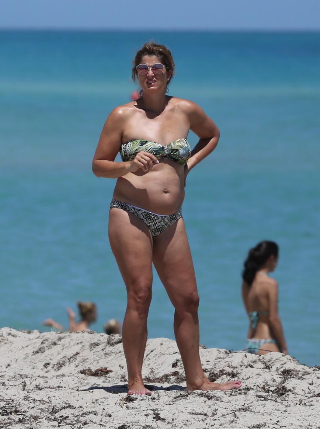 V roku 2017 si Federerovci po roku opäť našli miestečko na pláži na Miami a pri pohľade na Mirku fanúšikovia boli v nemilom úžase.