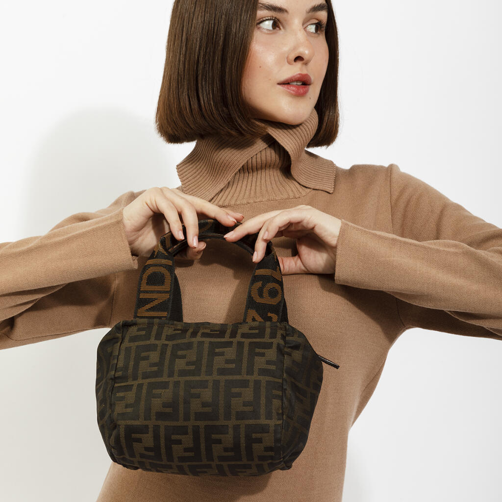 EVA CHARITY BAZAAR: Kabelka Fendi Mini Zucca