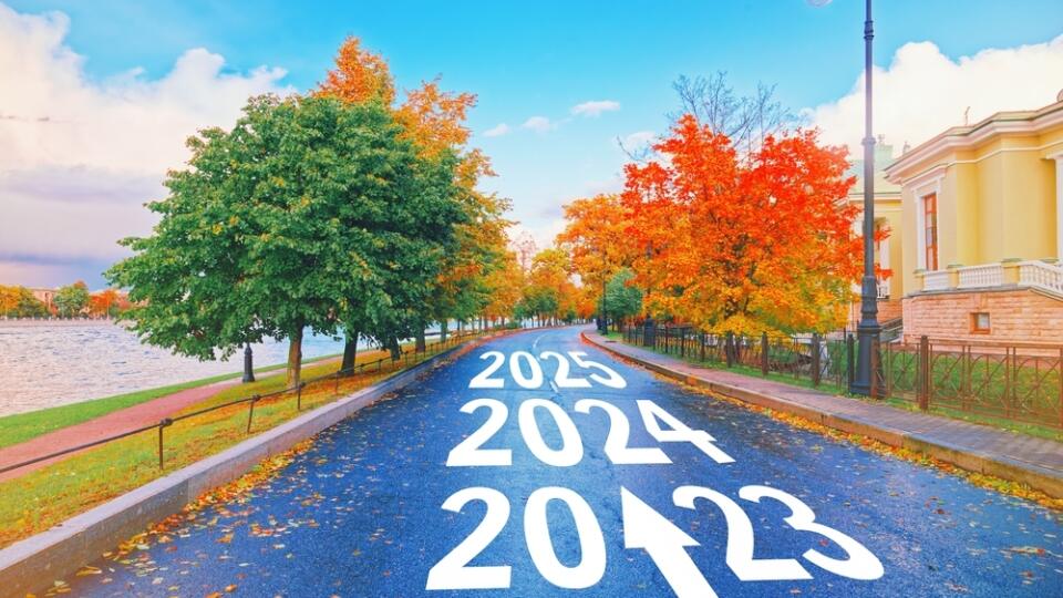 Empty,Car,Road,Drive,,Arrow,Sign,Path,View.,New,Year