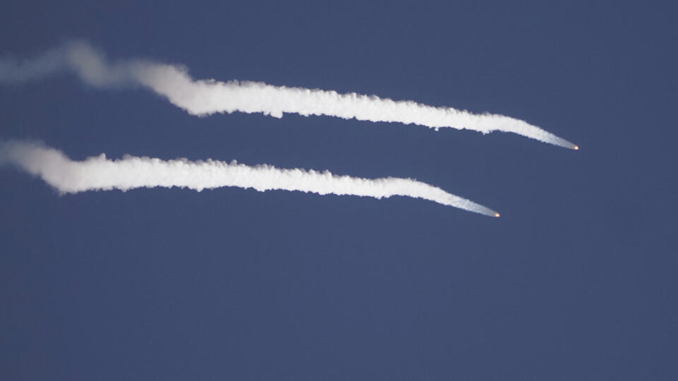 taktické rakety obloha po ostreľovaní v Náhornom Karabachu