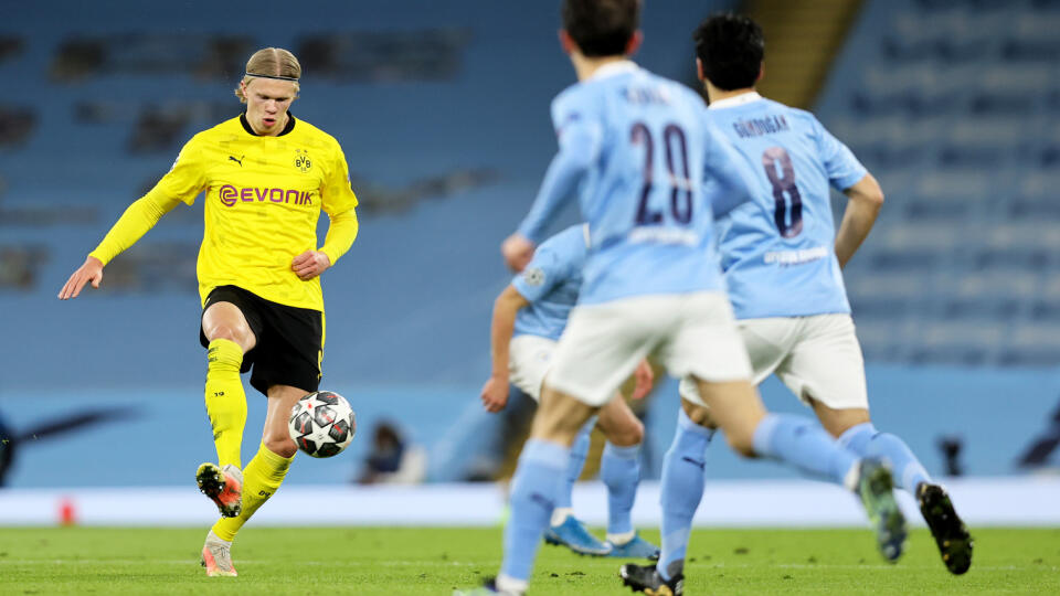 Manchester City v Borussia Dortmund - UEFA Champions League Quarter Final: Leg One