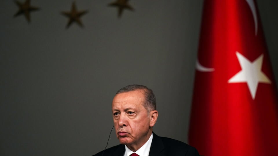 Turecký prezident Recep Tayyip Erdogan v sobotu uviedol, že Ankara sa môže "rozísť" s Európskou úniou, ak to bude potrebné. Reagoval tak na správu Európskeho parlamentu (EP) o Turecku, informuje agentúra Reuters.