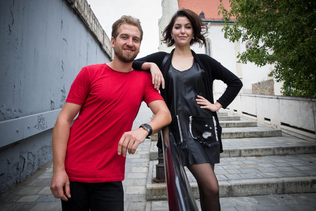 Celeste Buckingam a Samuel Tomeček