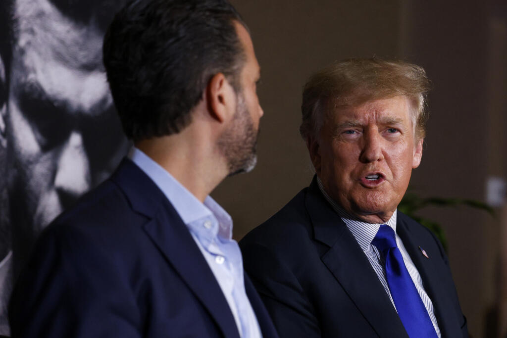 Ostrosledovaný zápas si na vlastné oči nedal ujsť ani bývalý prezident USA Donald Trump.