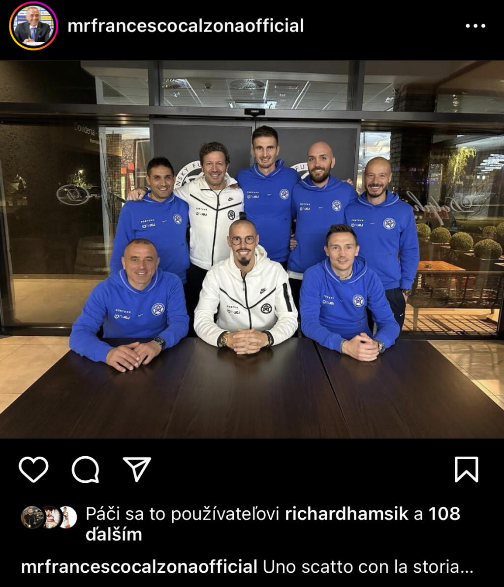 Takouto spoločnou fotografiou s Hamšíkom sa pochválil tréner Calzona a zaprial mu všetko dobré.