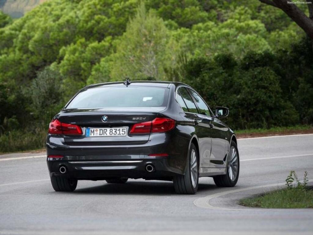 BMW 520d  Efficient Dynamics Edition : Päťkový bavorák ako lowcost